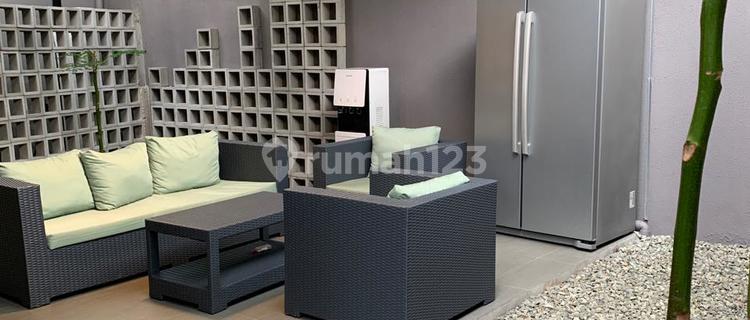 Nice House Ready to Occupy, Beautiful Holis Garden. 1