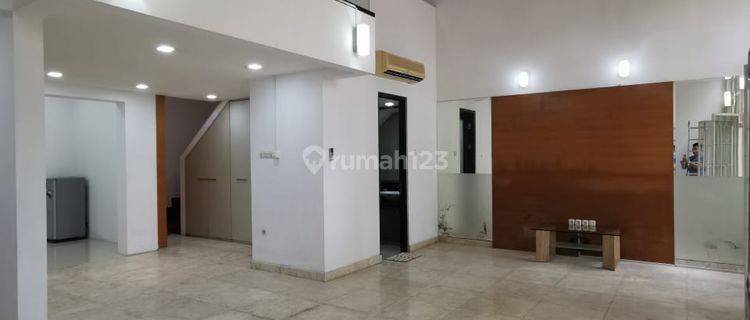 Dijual Rumah di Townhouse Mediterania Resort Pik 168m² 4+1BR  1