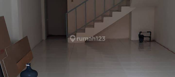 Ruko 4 Lantai Gajah Mada Jakpus SHM Bagus 1