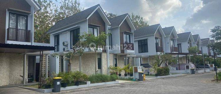 Perfect House To Stay With One Gate System Security In Puri Gading Jimbaran 1