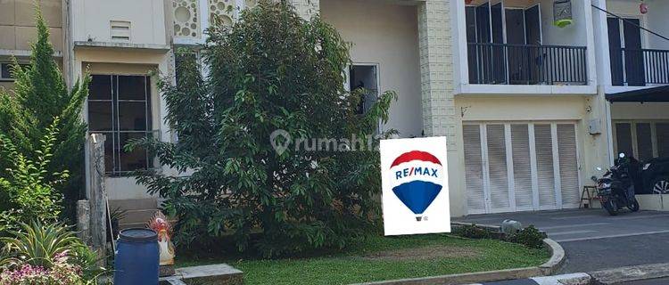 Jual Rumah 3 Lantai Full Renov di Cluster Grand Wisata  1