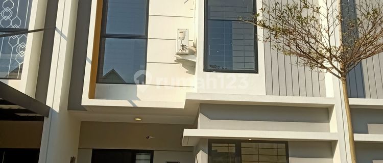 Dijual Rumah 2 Lantai Eastern Park Sukolilo Surabaya  1