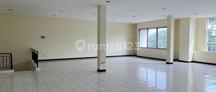 For Rent 3 Adjacent Shophouse Units in Pondok Hijau Golf, Gading Serpong 1