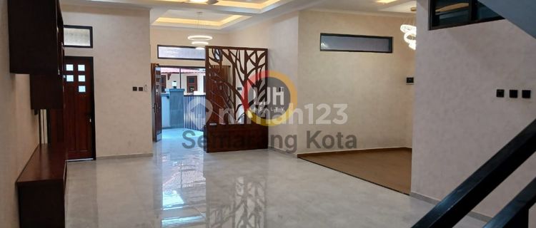 Rumah Bagus Di Bukit Sari 1