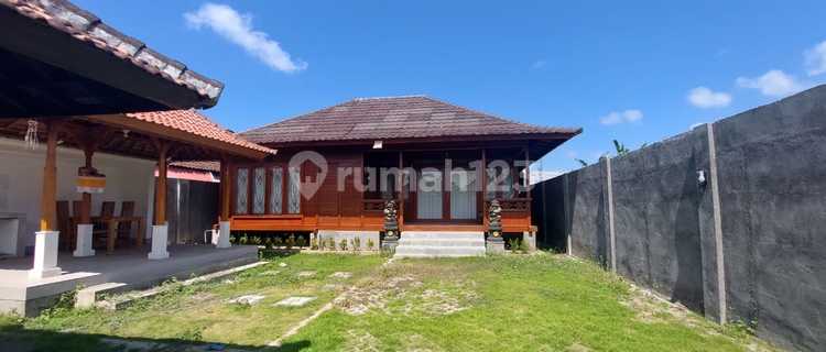 Aesthetic Wooden House Rental in Renon 1