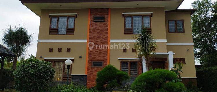 Dijual Villa Luas 342 M2 di Cipanas 1