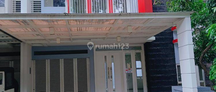 Disewakan Rumah Minimalis 3 kamar fasilitas kolam renang dalam cluster Sumarecon Bekasi 1