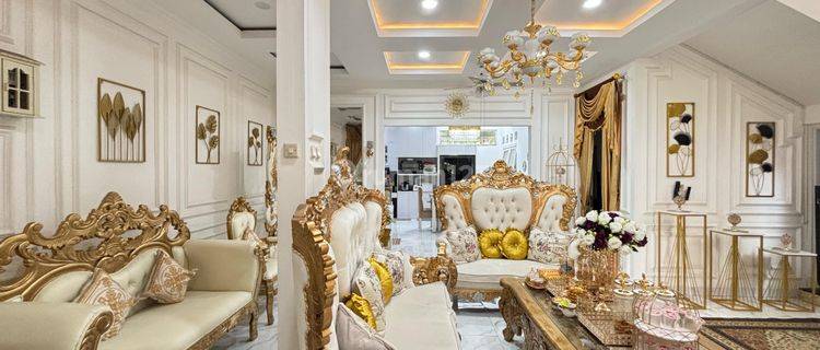 Disewakan Rumah Grand Wisata 3 Lantai, 6 Kamar Tidur, Full Furnished, 100m dari Mall Living World, Akses Langsung Tol Tambun Grand Wisata Bekasi 1