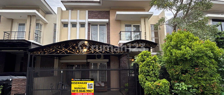 Disewakan Rumah Grand Wisata Boulevard Siap Huni 2 Lantai Semi Furnished Kamar 3+1 Hanya 100m Dari Mall Living World Grand Wisata Bekasi 1