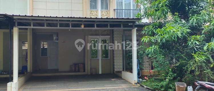 Disewakan Rumah 2 Lantai, Dalam Cluster Water Spring, Luas Tanah 200M2, Kamar 4+1, Semi Furnished, Hanya 2 Menit Menuju Mall Living World, Akses Langsung Tol Tambun Grand Wisata Bekasi 1