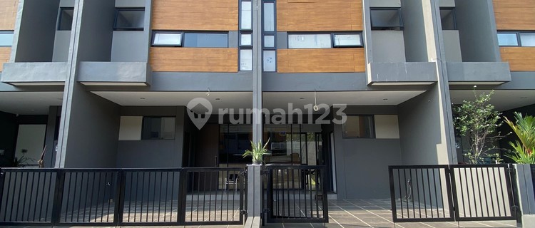 For Sale: Adjoining Shop House Below Market Price, Rukan Garden House, Suitable for Office and Residence, Area 110 M², Free Parking, Mortgage Available, Grand Wisata 1