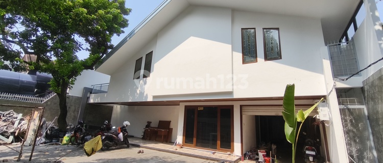 Disewakan Rumah Untuk Tinggal Atau Silent Office 1