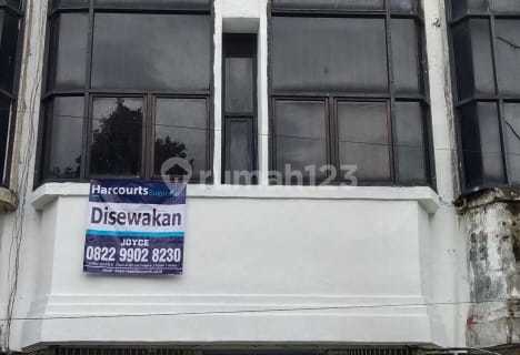 3-Story Shophouse in Siliwangi Bogor Suitable for Business 1
