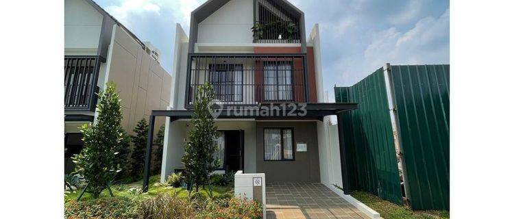 Leonora Gading Serpong Attic Room Full Rooftop Akses Toll 5 Menit 1