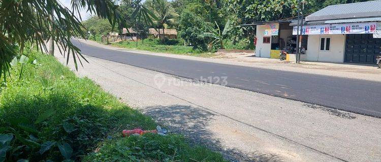 Tanah di pinggir jalan Kampung Lau Tjih Deli Serdang Sumatera 1