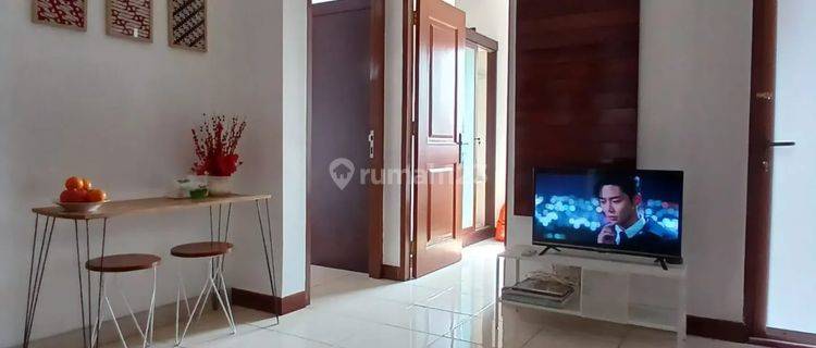 Apartemen 2 BR Majesty Semi Furnished Baru Renovasi  1