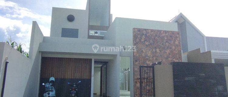 Dijual Rumah Lux Baru Komplek Setiabudi Regency Bandung 1