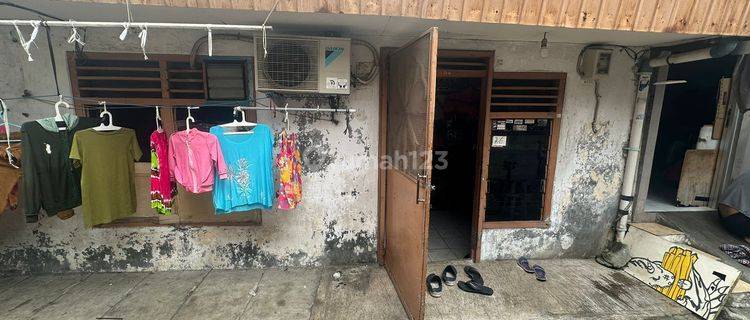 Dijual Rumah Tua Hitung Tanah Bebas Banjir 1