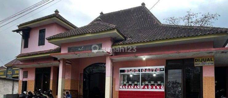 Rumah Makan di jalan Raya 1