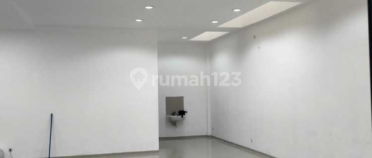 rumah nyaman di pusat kota lokasi strategis di sayap karapitan 1