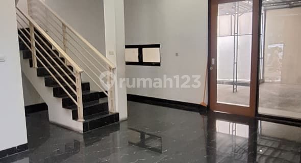 Comfortable Modern House in Pesantren Bawah Cimahi 1