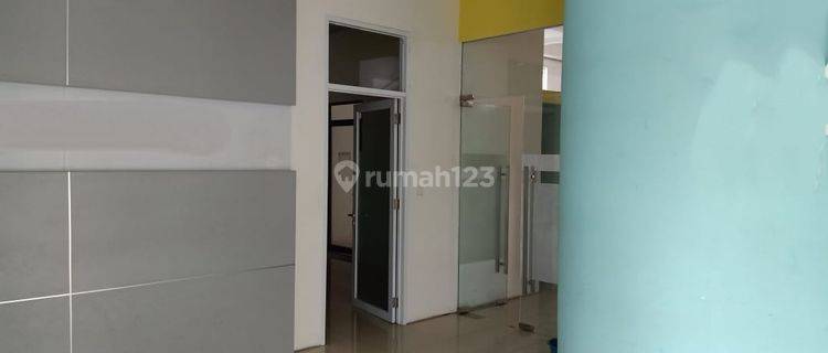 Kantor 3 Lantai di Sayap Setiabudi Lokasi Strategis 1