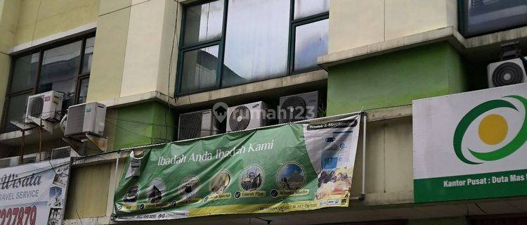 Ruko di jual di jl. Komp pertokoan Duta Mas  1