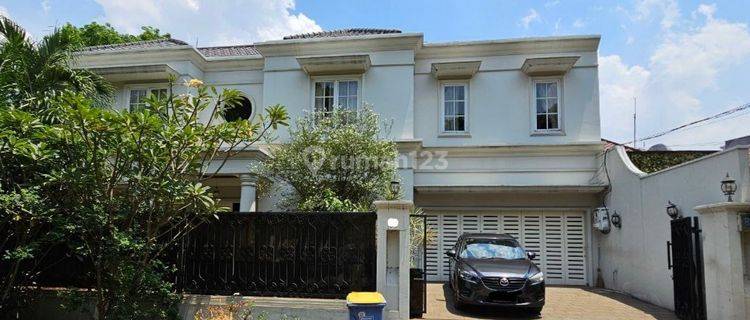 Dijual Rumah di Jl Dukuh Patra V, Jakarta Selatan 1