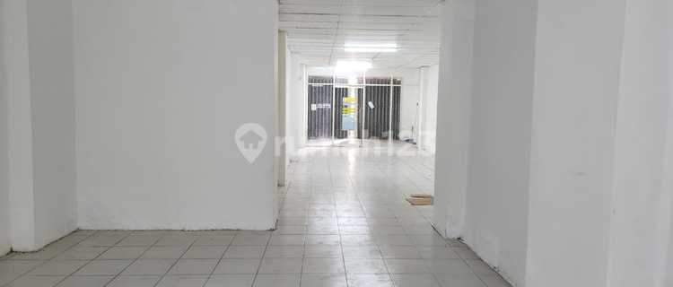 For Rent Hayam Wuruk Commercial Building, Strategic Location, 5 Floors, Suitable for Boarding Houses. 1