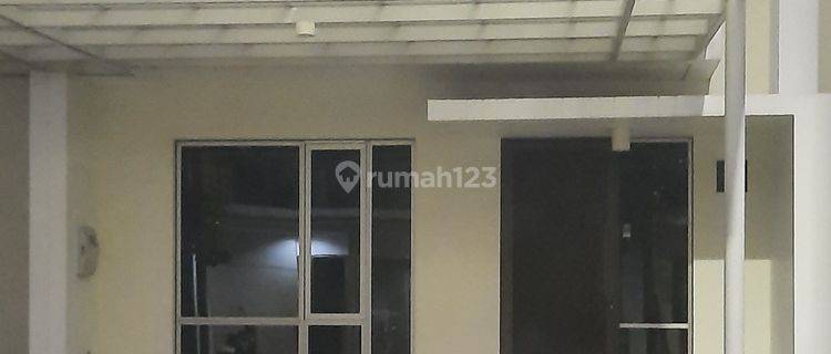 Rumah 2 lantai di Cluster Tampa,  di Pantai indah Kapuk 1