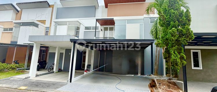 Beautiful Brand New House in BSD City, 2 Floors Fully Renovated Ready to Occupy 1