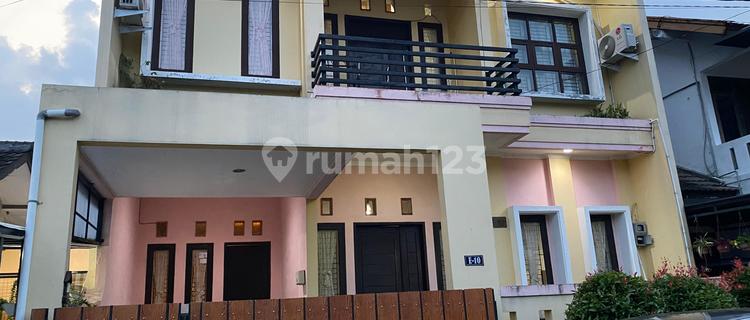Dijual Rumah Di Komplek Griya Indah Pesantren. Cibabat. Cimahi Utara. Lokasi Dekat Ke Pemkot Cimahi. Dekat Juga Ke Pasteur Bandung 1