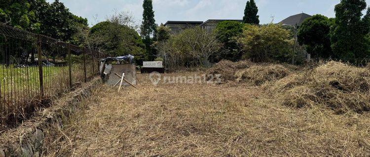 Dijual Kavling Siap Bangun Kontur Datar, Bentuk Tanah Kotak Hadap Timur. Komplek Budi Indah Setiabudi.  Bandung Utara. 1