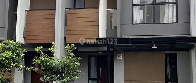 Rumah 2 Lantai, 3 Km Tidur Lokasi Strategis 1