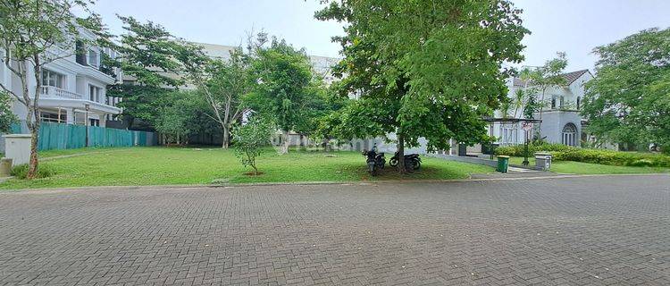 Kavling Hoek Banci Bentuk Kotak Lokasi Bagus  1