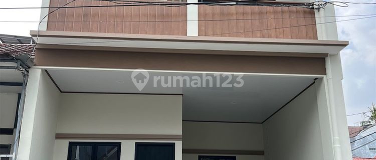 New and Nice House in Taman Harapan Baru Bekasi Nice House with SHM in Bekasi 1