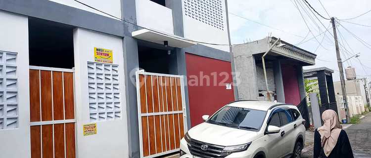 Active 2-Storey Boarding House 1