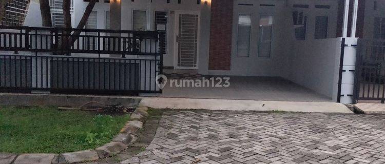 Rumah Berpagar Cluster Di Tengah Kota  Bukit Barisan 1