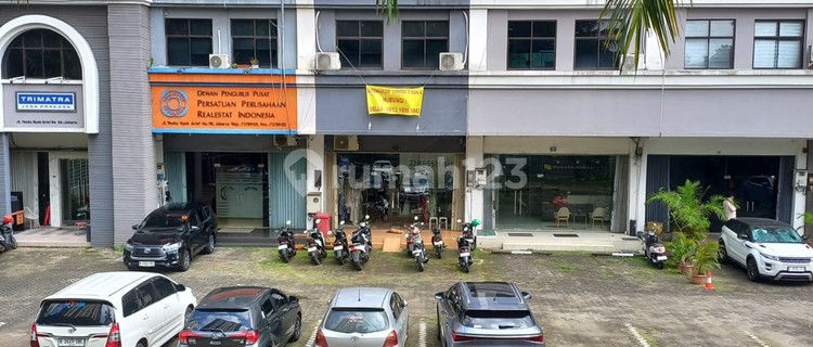 For Rent: Shop House in Smprug Gallery 8 X 182, 4.5 Floors, Good Condition, Flood-Free and Spacious Parking. 1
