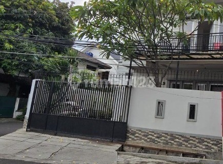 Nice Semi Furnished House with SHM in Kepa Duri, West Jakarta Hook 1