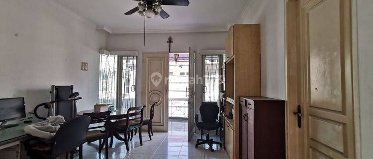 Rumah 2 Lantai Bagus SHM di Surya Bhakti, Sunrise, Jakarta Barat 1