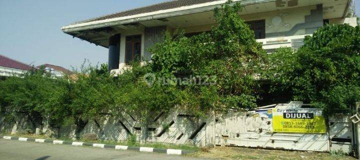 Rumah tua hook 2 lantai di Green Garden Kedoya Jakarta Barat,jalanan lebar,lingkungan nyaman 1