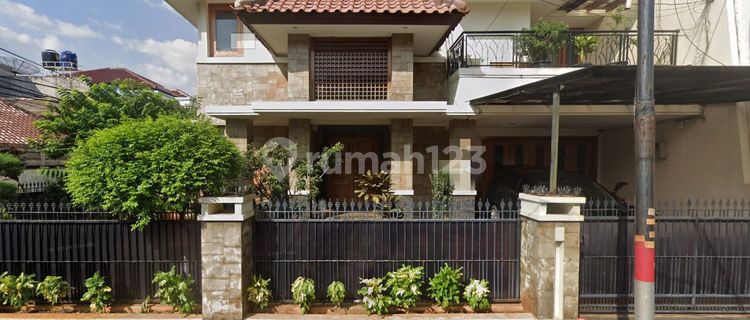 Rumah bagus 2 lantai ,Hook ,di Tomang Jakarta Barat  1