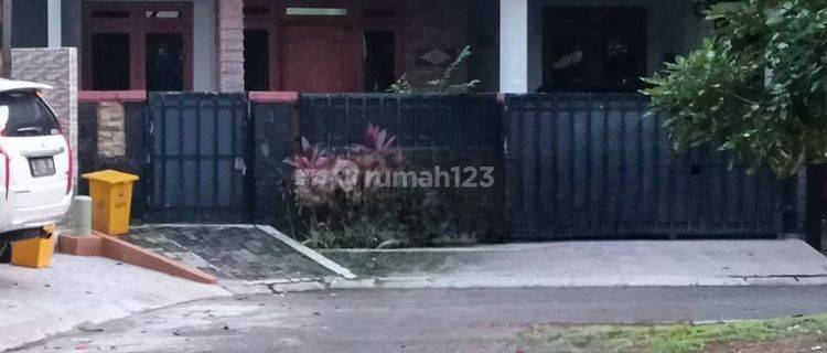 Rumah Bagus Dan Asri Hadap Taman Park View Citra Raya Tangerang 1