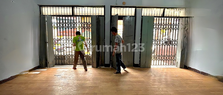 For Sale: Shop House in Front of Ciplaz Mall Garut 1