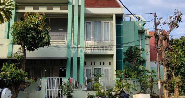 Jtk Dijual Rumah di Perum Taman Royal 1, Tangerang 1