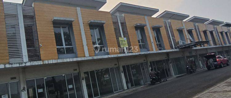 Ruko 2 Lantai, 3 Unit  Di Bizwalk Cikupa Tangerang . Ada 3 Ruko Gandeng . Lt 68m²/Unit. 1