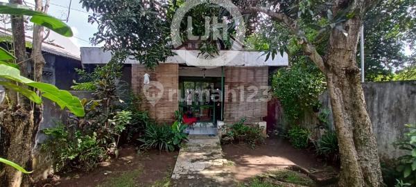 Rumah di jalan Lamper Tengah 1