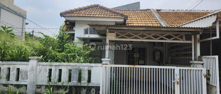 Rumah Rusak Anggap Jual Tanah.posisi Hoek  1