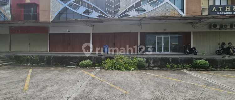 Ready-to-Occupy Shop House, Super Strategic Location in Kartasura, Sukoharjo, Area 182M2 1